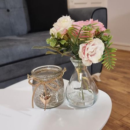 The Pearl Of Greenwich - Two Bedroom Flat Next To Cutty Sark London Bagian luar foto